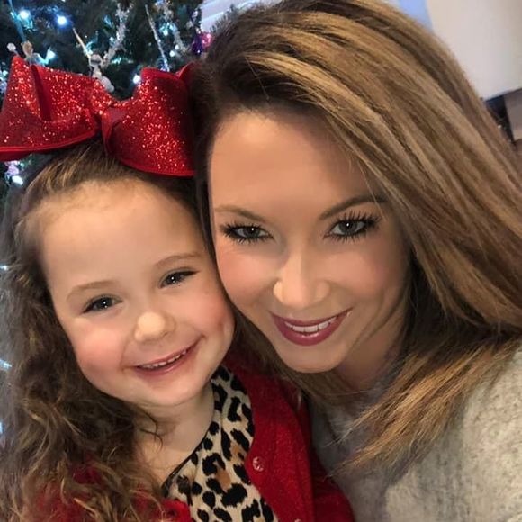 Meet your Posher, Dani - Picture 1 of 1